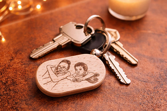 Porte-clé photo personnalisé en bois gravé, fabrication artisanale Maison Beaudeux